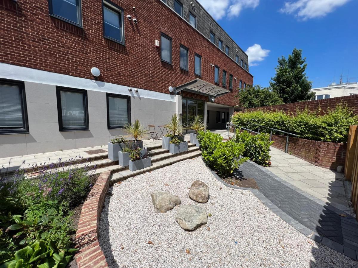 Ferienwohnung Prospect Quarter Swindon Exterior foto